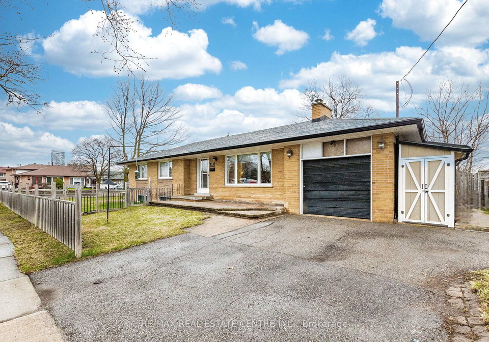 25-lesbury-avenue-brampton-ontario-w12998136