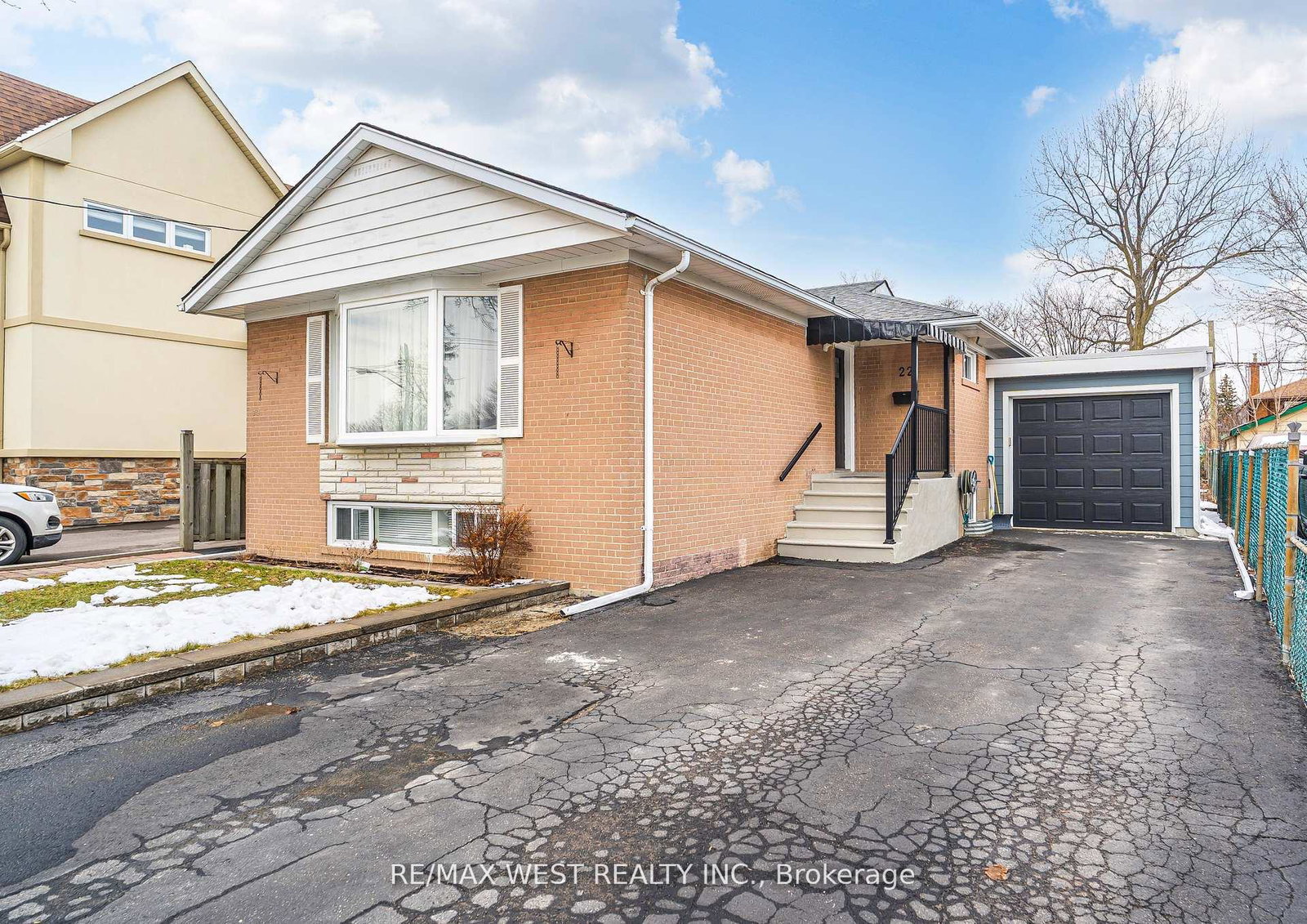 22-dimplefield-place-etobicoke-ontario-w12998178