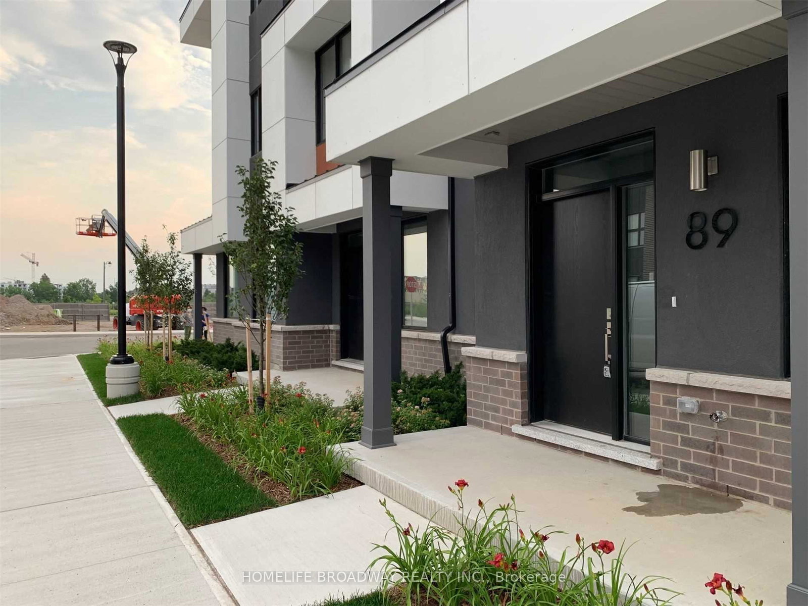 89-grovewood-common-oakville-ontario-w12998290