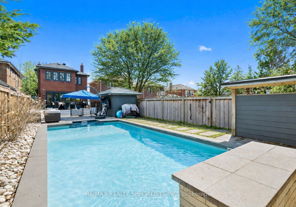 20-george-street-etobicoke-ontario-w12998314