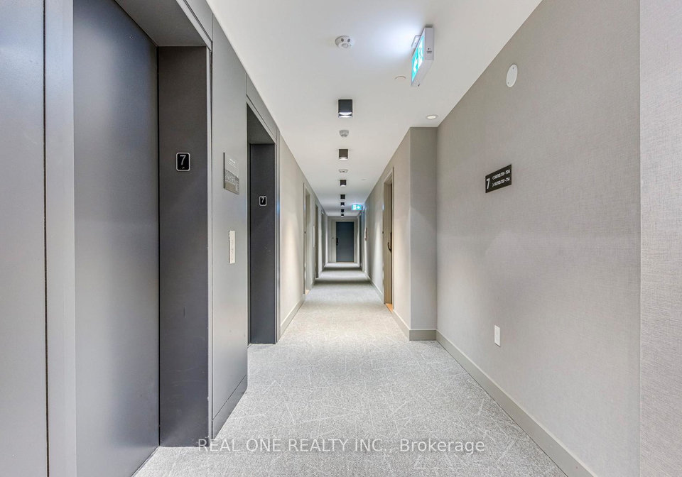 345-wheat-boom-drive-oakville-ontario-w12998352