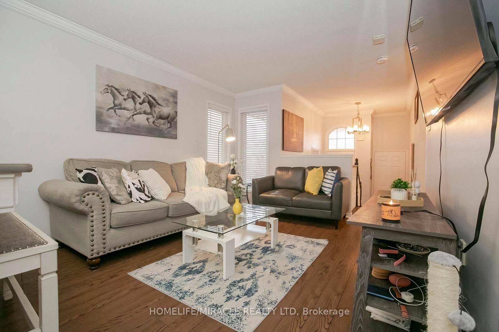 45-vintage-gate-brampton-ontario-w12998548