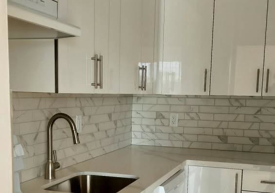 65-north-service-road-mississauga-ontario-w12998602