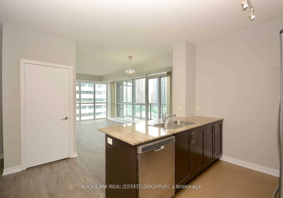 4070-confederation-parkway-mississauga-ontario-w12998622