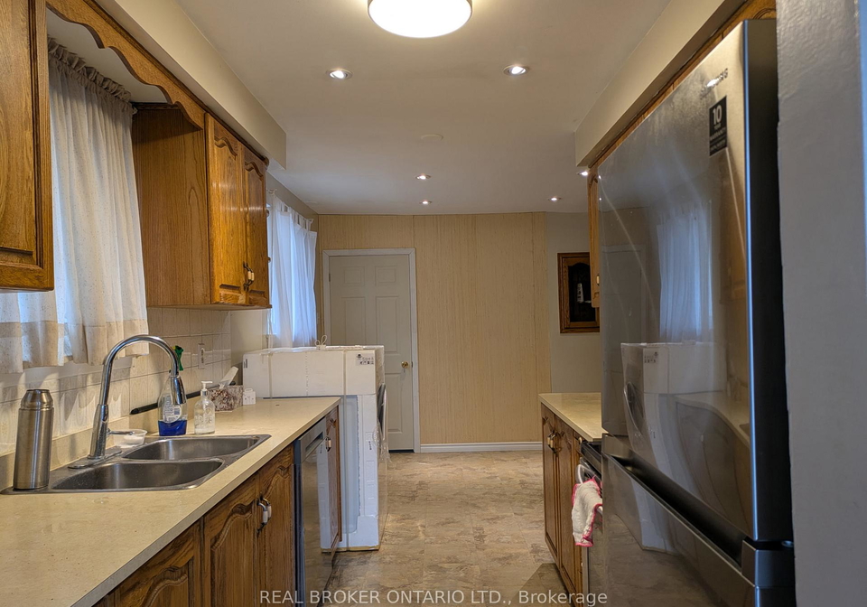 3364-cedar-creek-drive-mississauga-ontario-w12999012