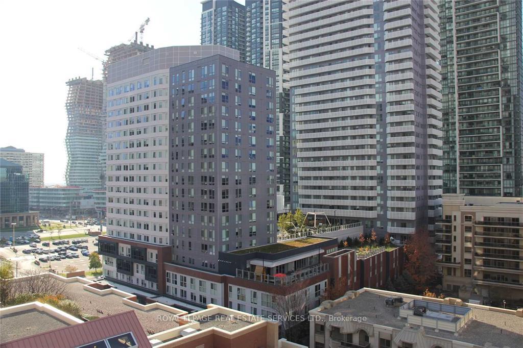 4090-living-arts-drive-mississauga-ontario-w12999036