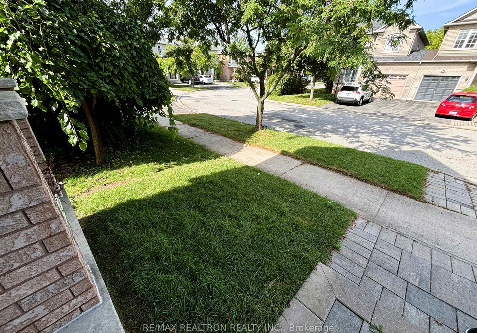 486-delphine-drive-burlington-ontario-w12999068