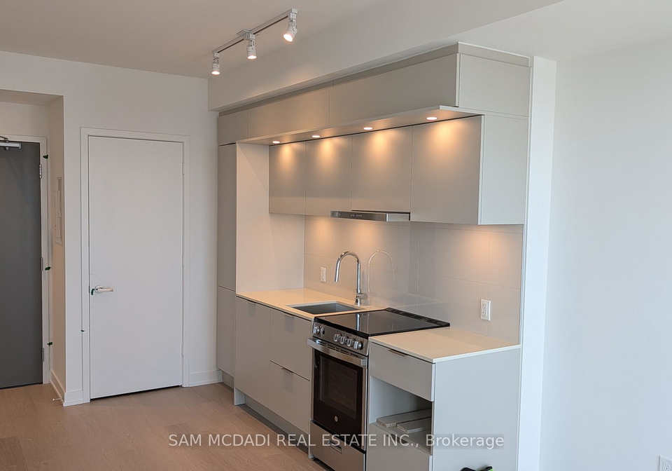 448-burnhamthorpe-road-w-mississauga-ontario-w12999108