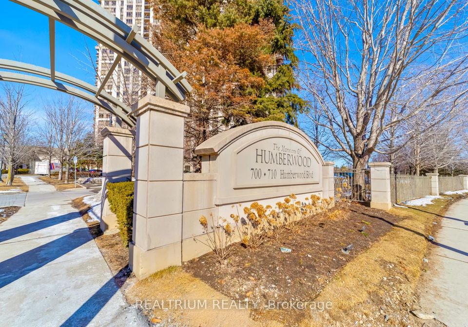 710-humberwood-boulevard-etobicoke-ontario-w12999266