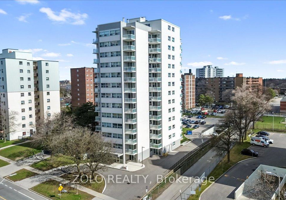 2345-confederation-parkway-mississauga-ontario-w12999302