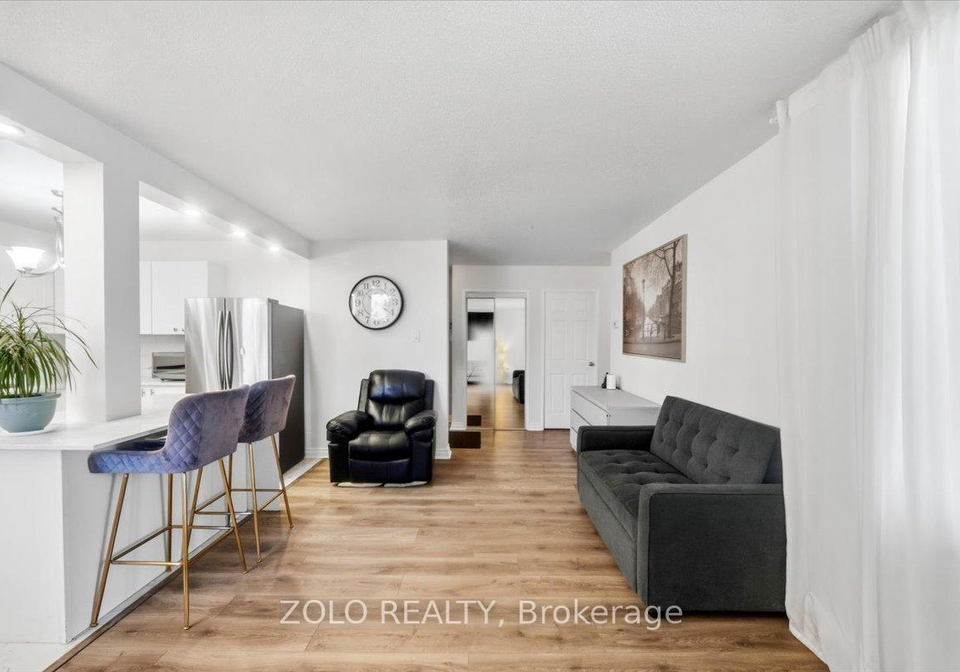 2345-confederation-parkway-mississauga-ontario-w12999302