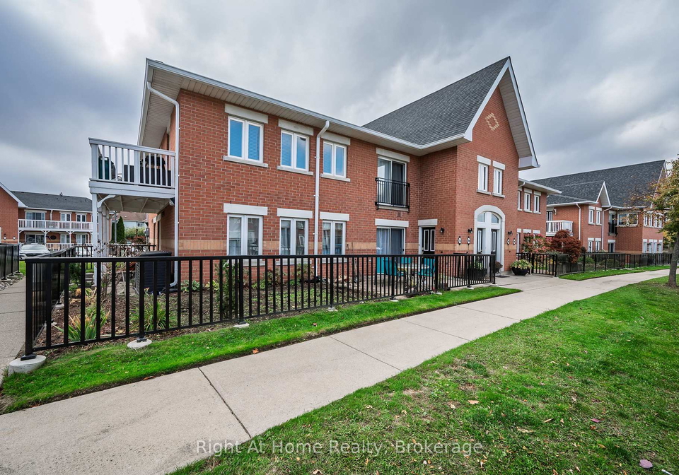 1701-lampman-avenue-burlington-ontario-w12999652