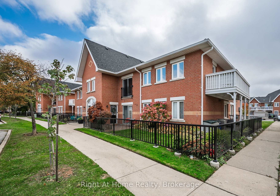 1701-lampman-avenue-burlington-ontario-w12999652