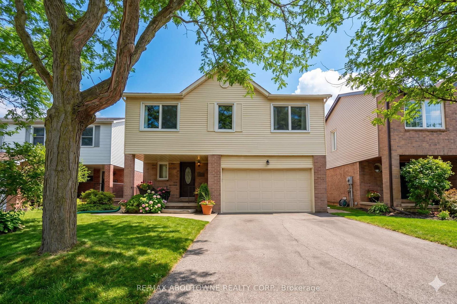 1148-bridlewood-trail-oakville-ontario-w12999800