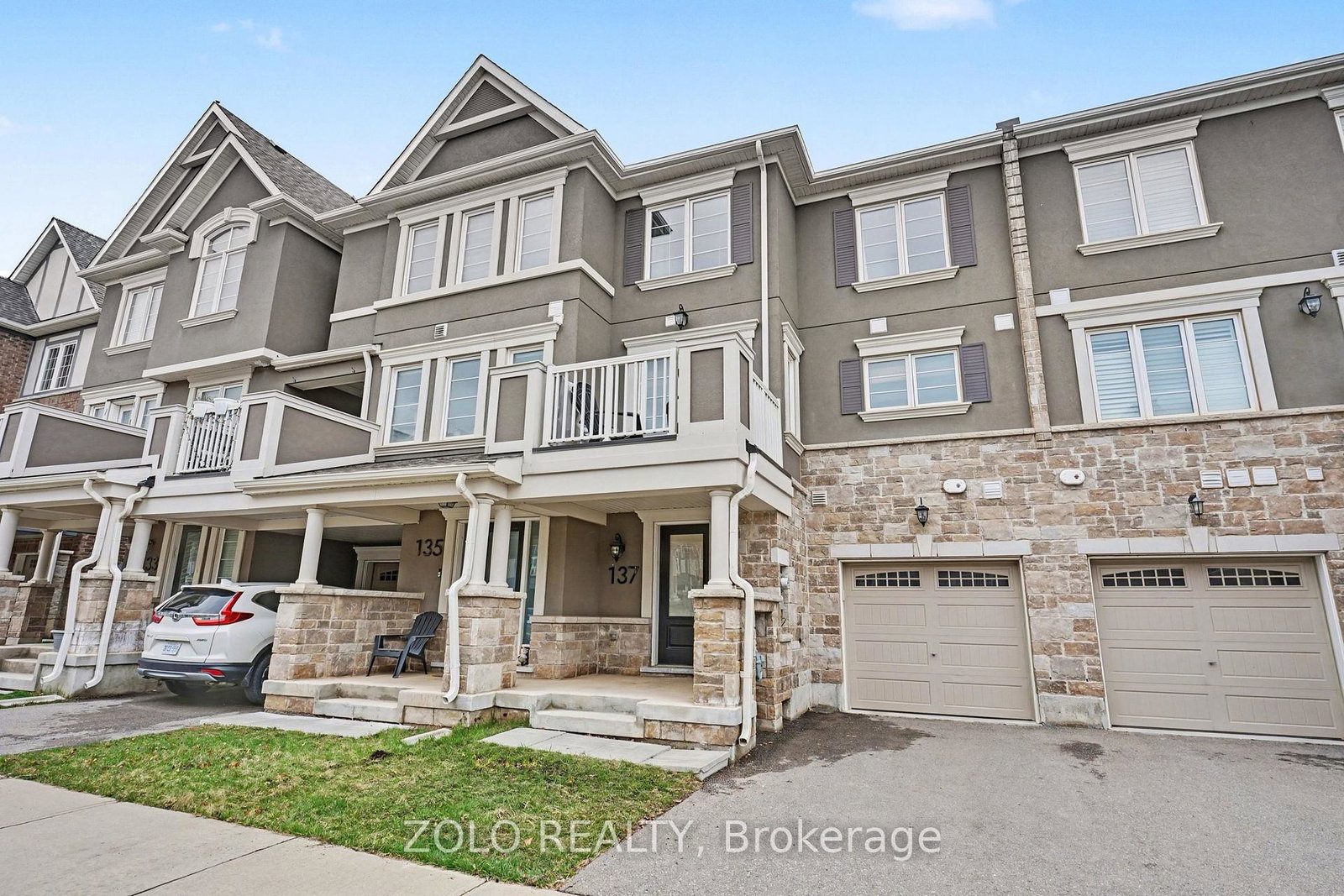 137-christopher-road-oakville-ontario-w12999854