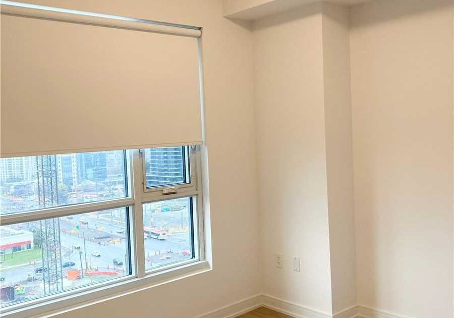 8-nahani-way-mississauga-ontario-w12999976