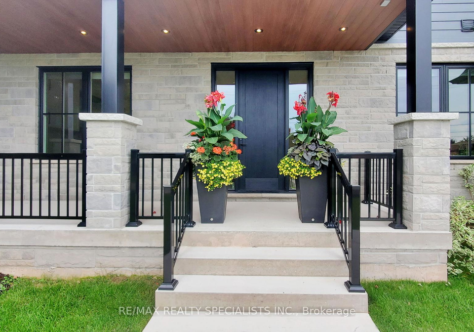 212-southview-road-oakville-ontario-w13000214