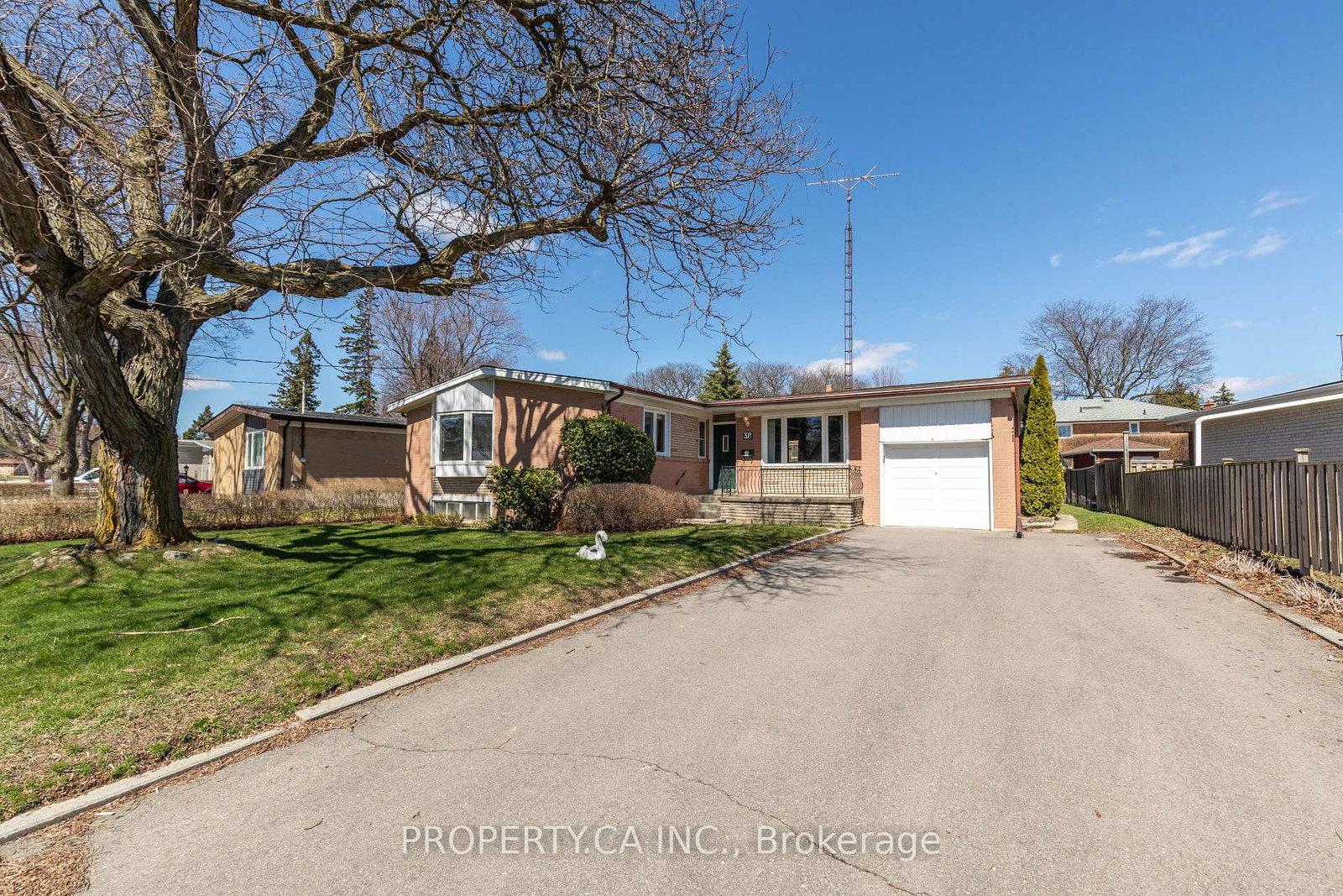 38-florida-crescent-york-ontario-w13000268