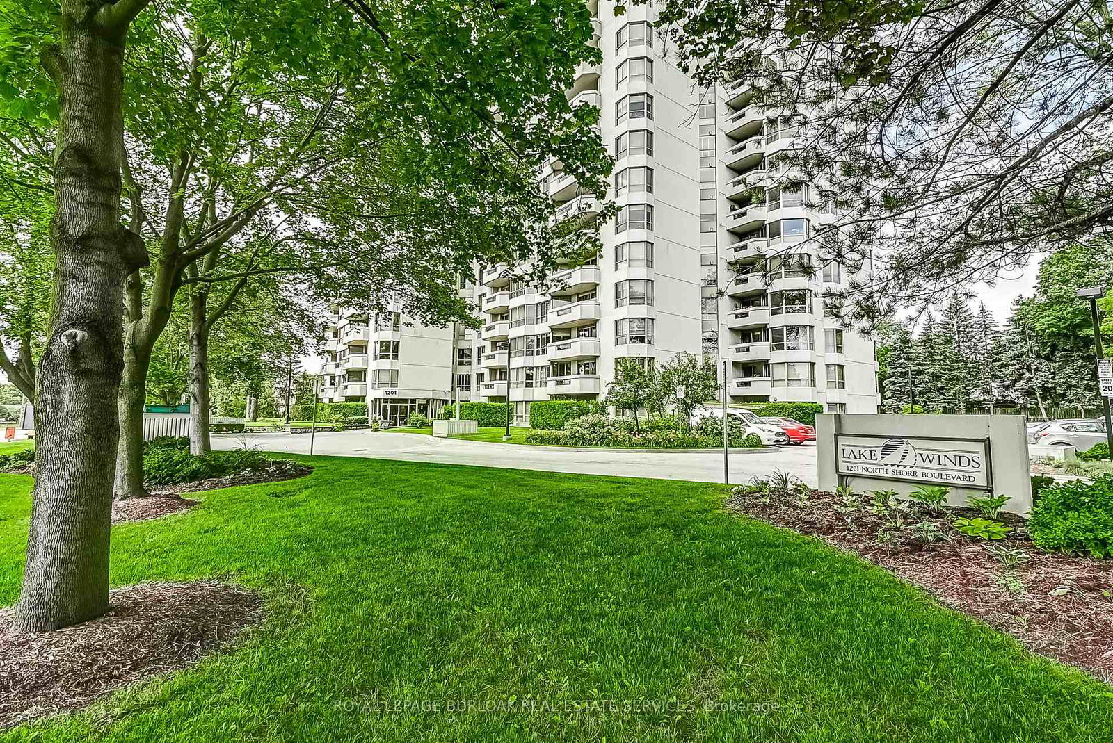 1201-north-shore-boulevard-burlington-ontario-w13000296