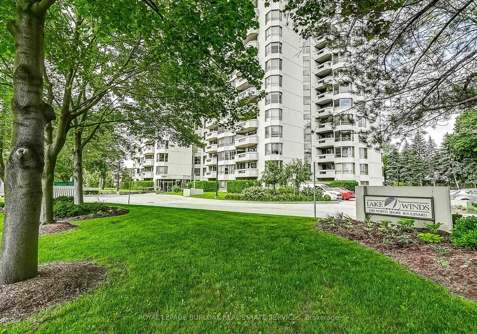 1201-north-shore-boulevard-burlington-ontario-w13000296