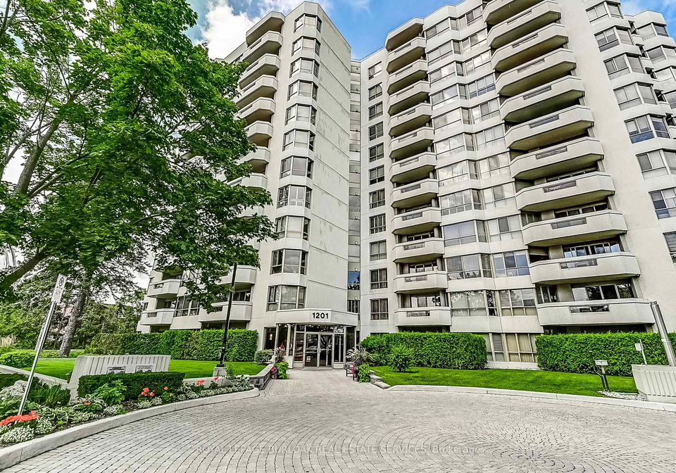 1201-north-shore-boulevard-burlington-ontario-w13000296