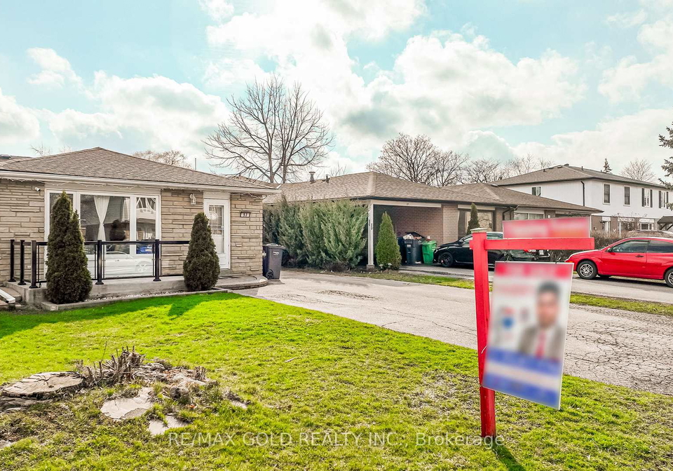 53-davenport-crescent-brampton-ontario-w13000324