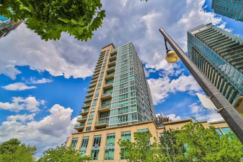 185-legion-road-n-etobicoke-ontario-w13000326