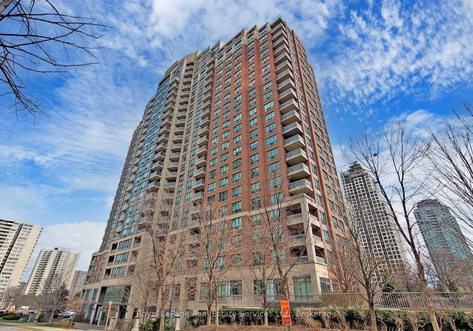 156-enfield-place-mississauga-ontario-w13000380
