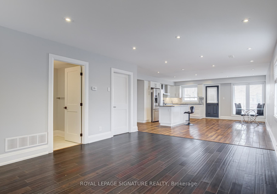 14-rotherham-avenue-toronto-ontario-w13000514