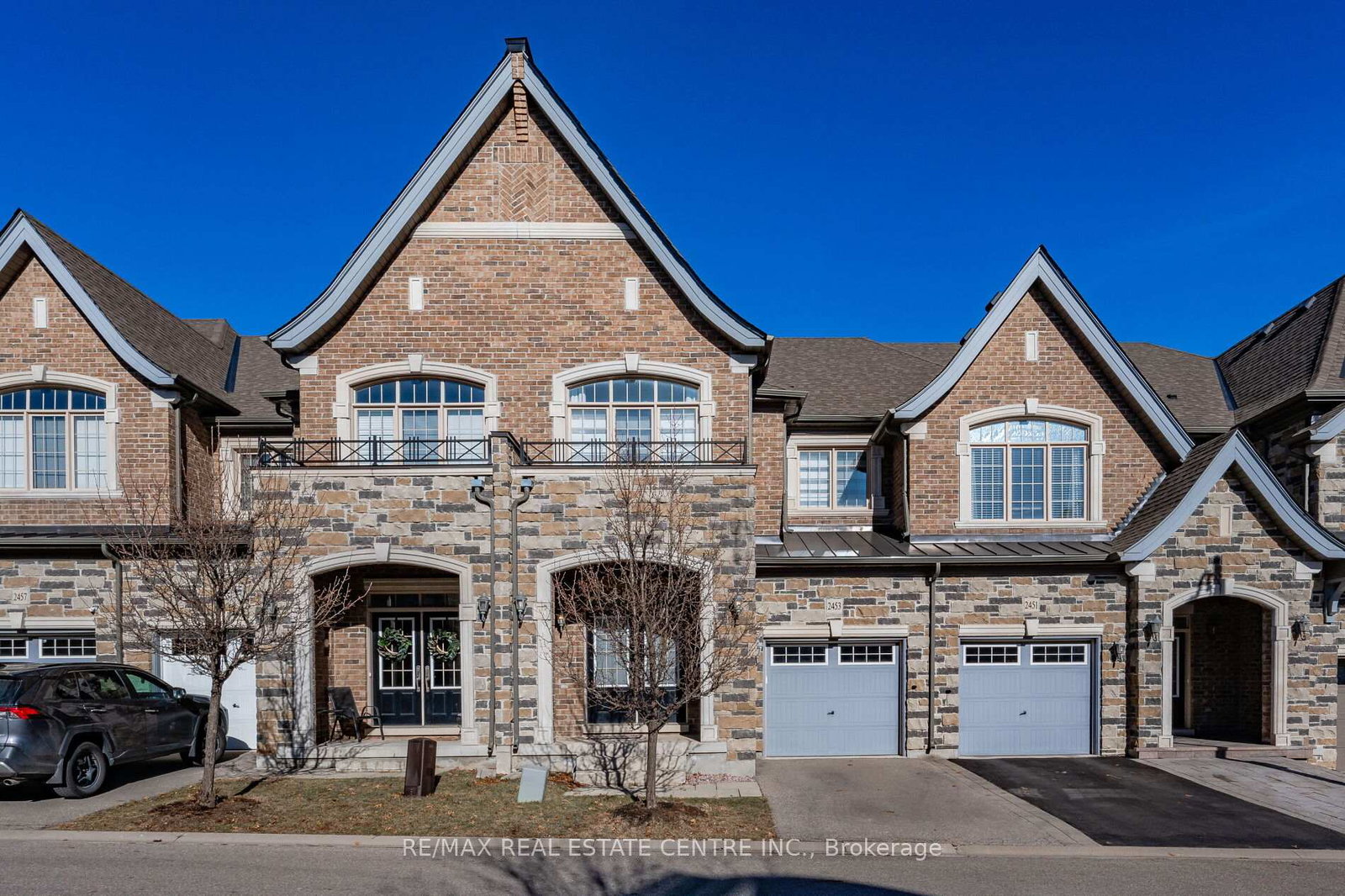 2453-village-common-oakville-ontario-w13000524
