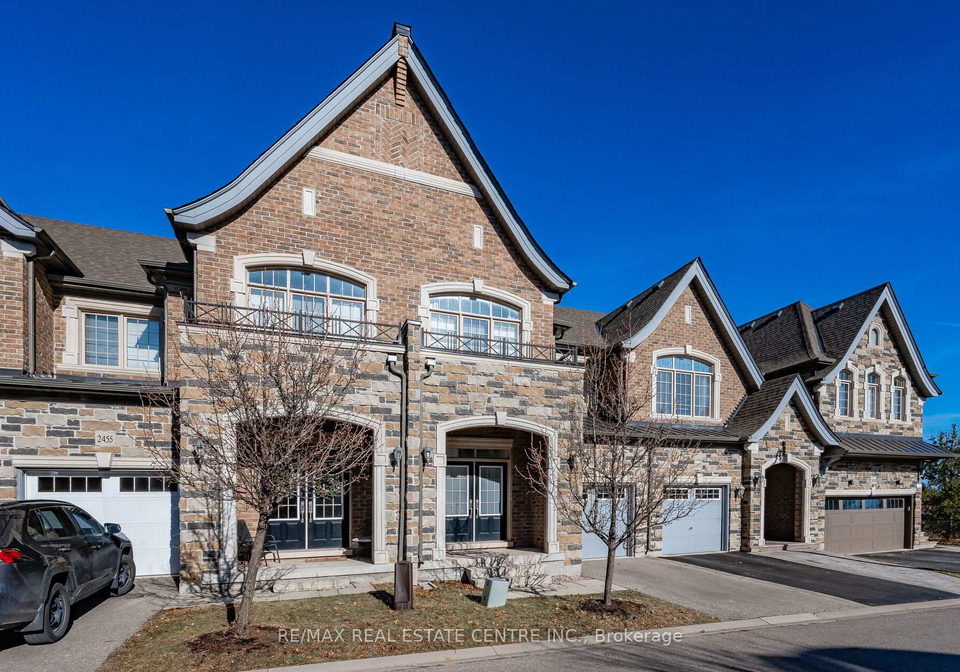 2453-village-common-oakville-ontario-w13000524