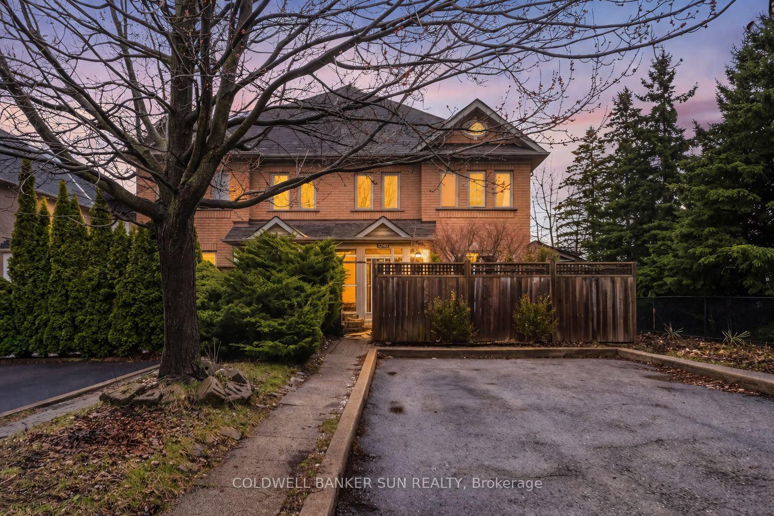 240-pressed-brick-drive-brampton-ontario-w13000694