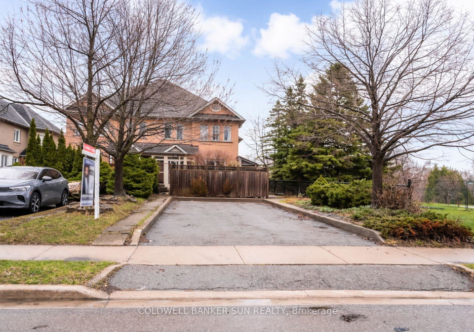 240-pressed-brick-drive-brampton-ontario-w13000694