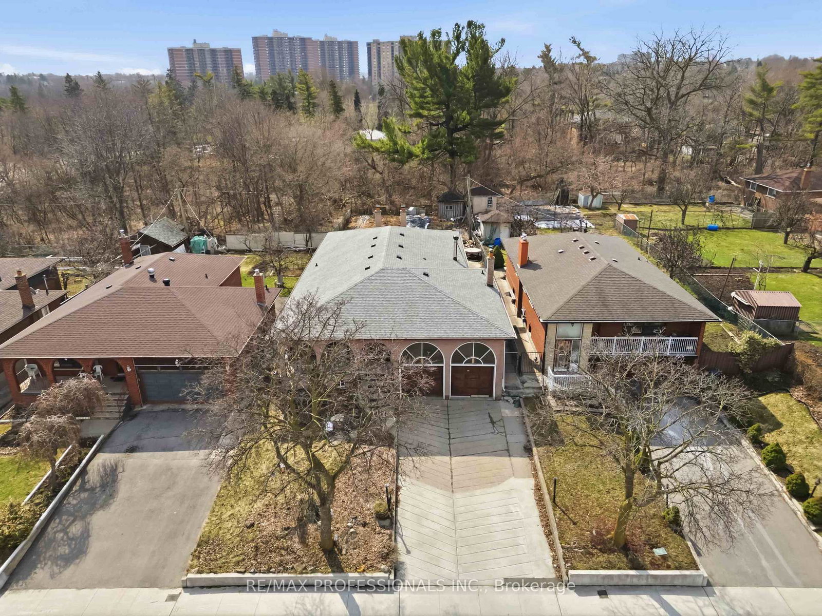 118-tandridge-crescent-etobicoke-ontario-w13000780