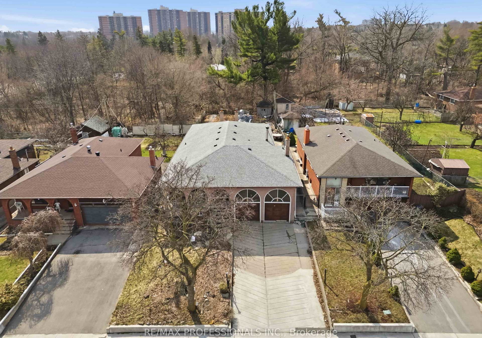 118-tandridge-crescent-etobicoke-ontario-w13000780