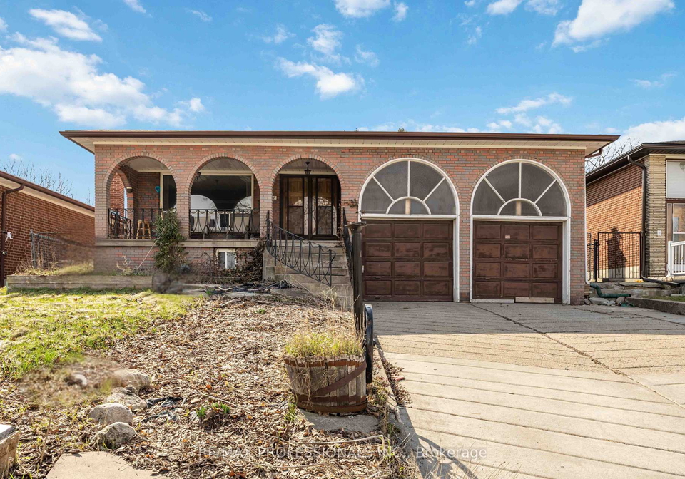 118-tandridge-crescent-etobicoke-ontario-w13000780
