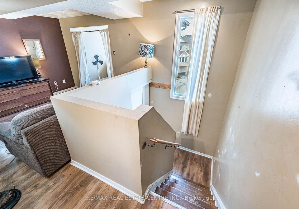 25a-wylie-circle-halton-hills-ontario-w13000892