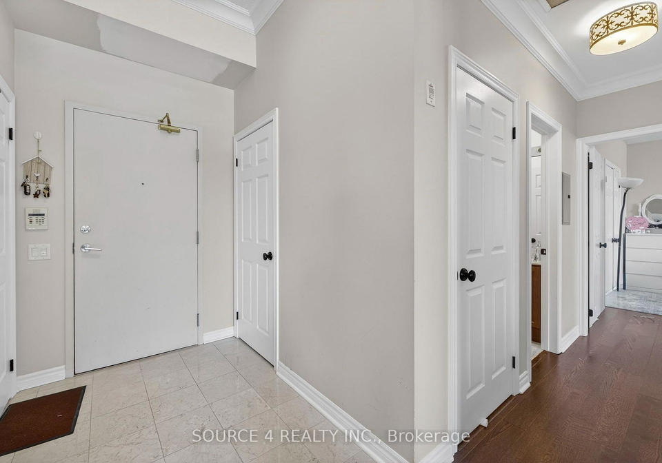 483-faith-drive-mississauga-ontario-w13001134