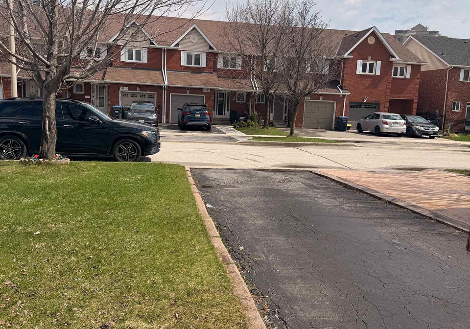 5048-willowood-drive-mississauga-ontario-w13001184