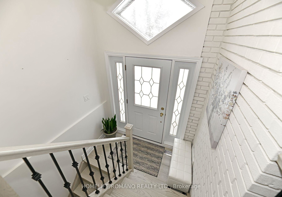 58-hisey-crescent-york-ontario-w13001280
