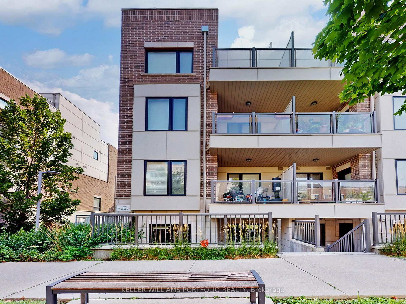 252-royal-york-road-etobicoke-ontario-w13001340