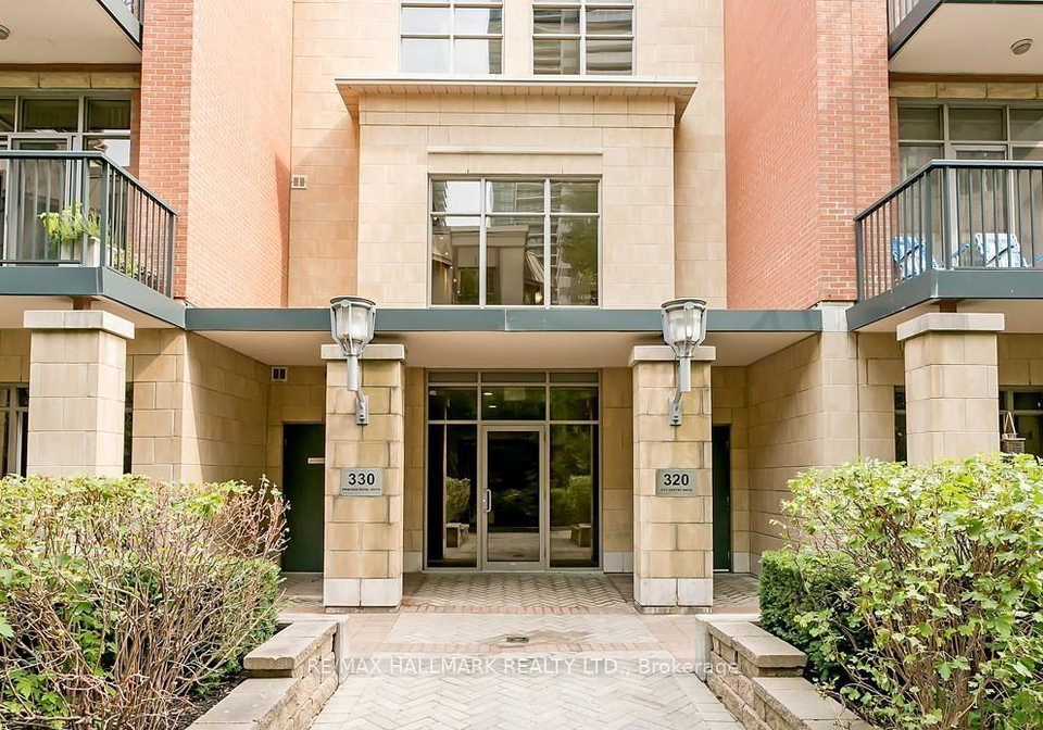 320-city-centre-drive-mississauga-ontario-w13001362