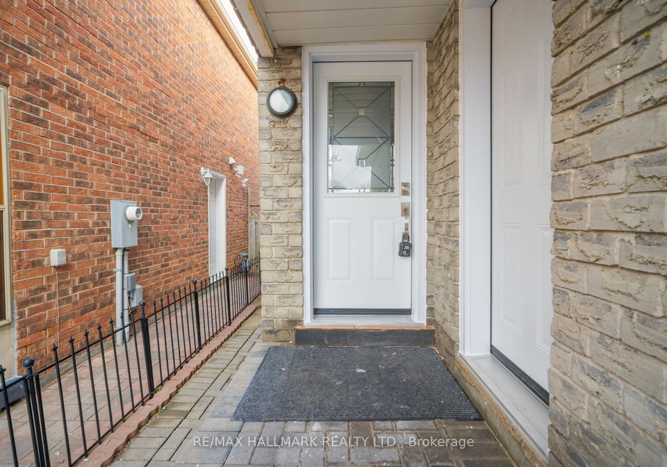 43-stanwell-drive-brampton-ontario-w13001400