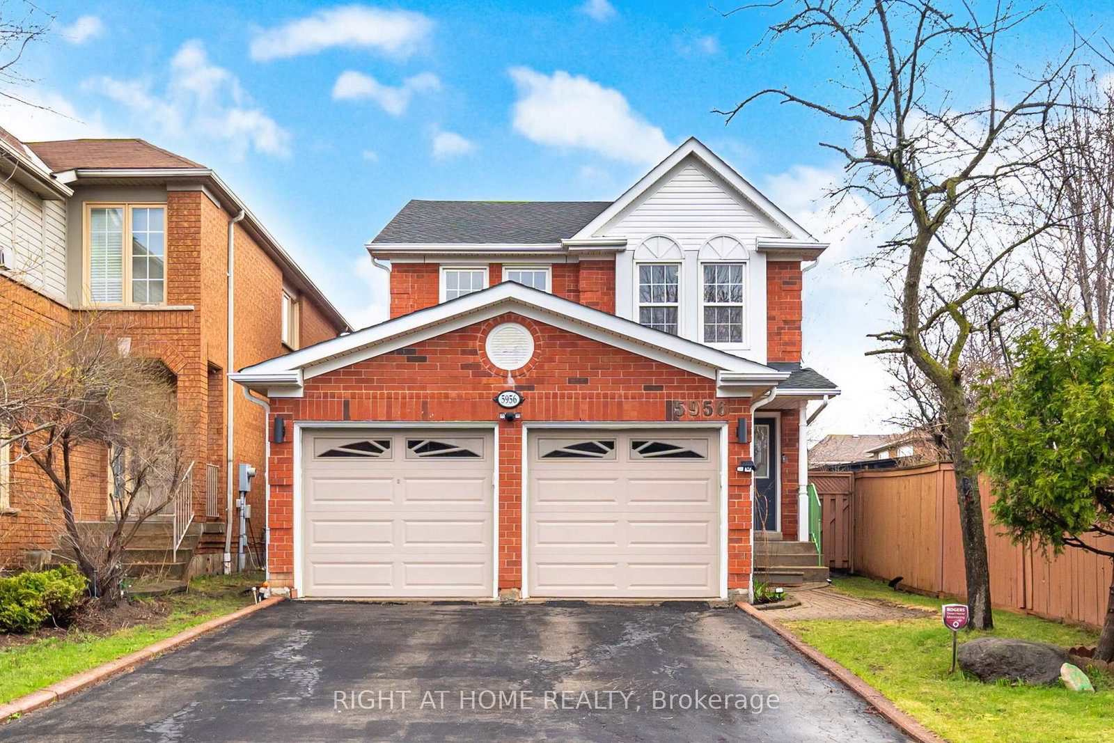 5956-dalebrook-crescent-mississauga-ontario-w13001406