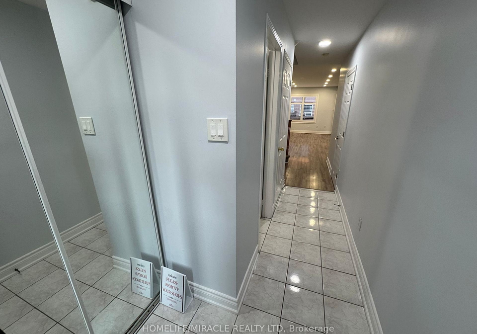 3918-zenith-court-mississauga-ontario-w13001626