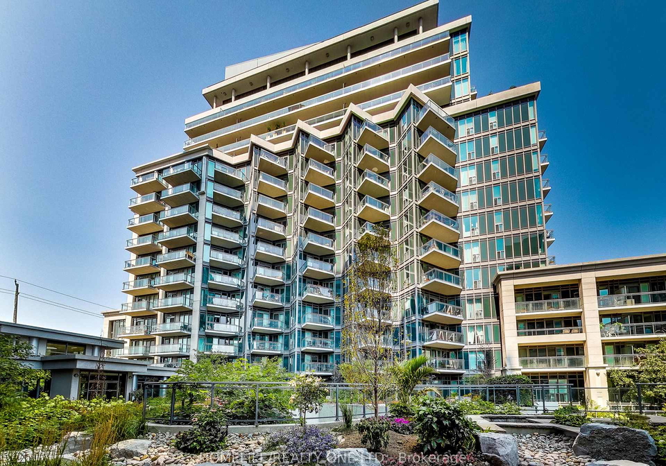 2119-lakeshore-boulevard-w-etobicoke-ontario-w13001836