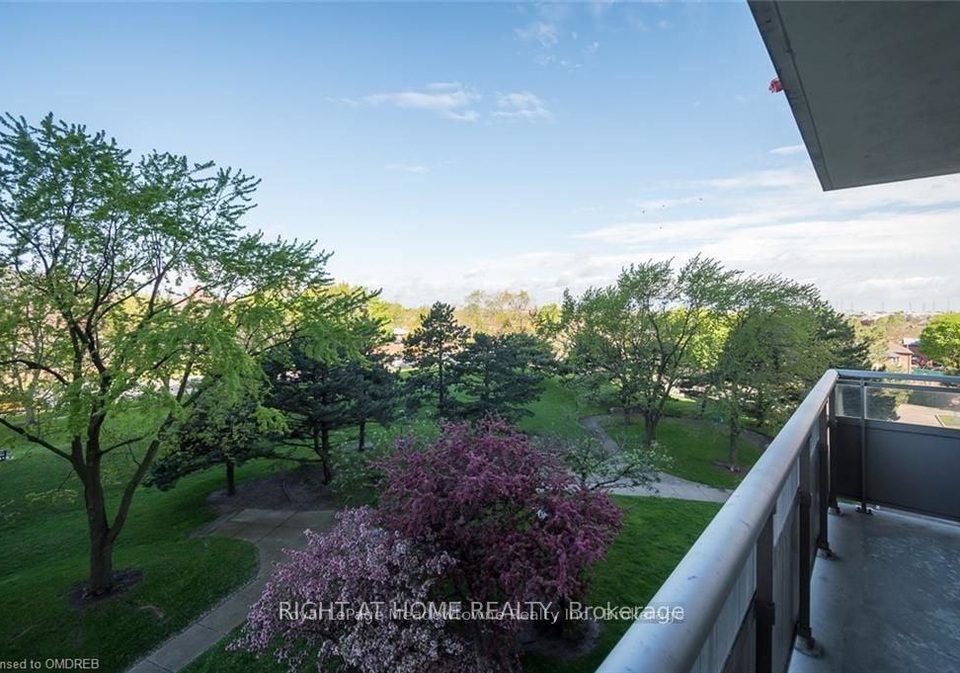 390-dixon-road-w-etobicoke-ontario-w13001874