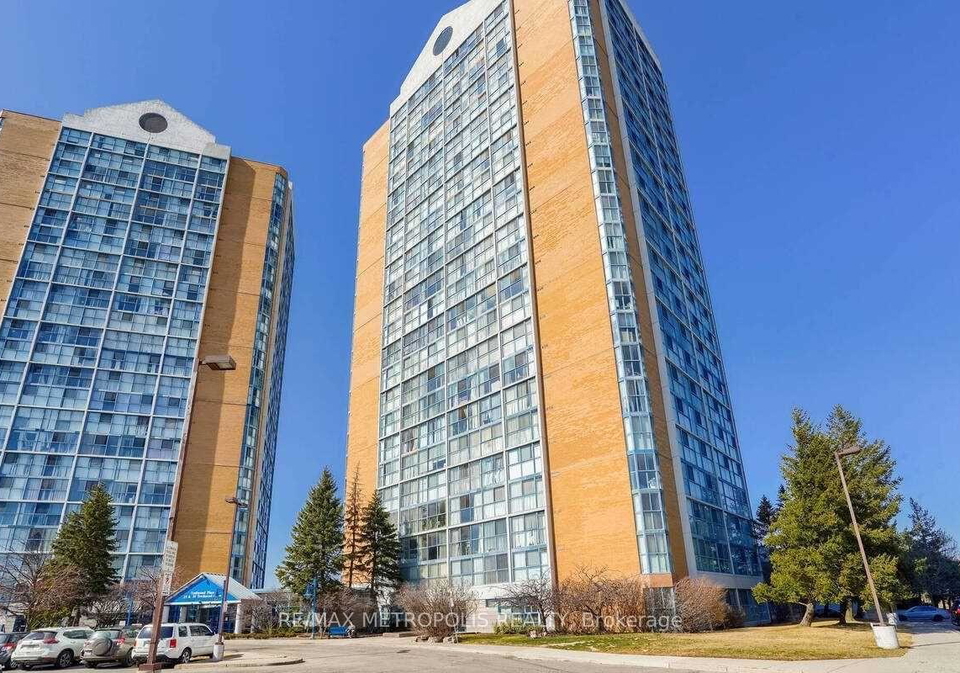 35-trailwood-drive-mississauga-ontario-w13001948