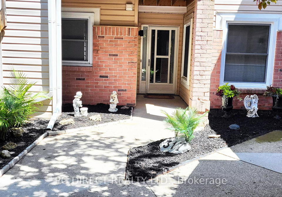 1210-thorpe-road-burlington-ontario-w13001976