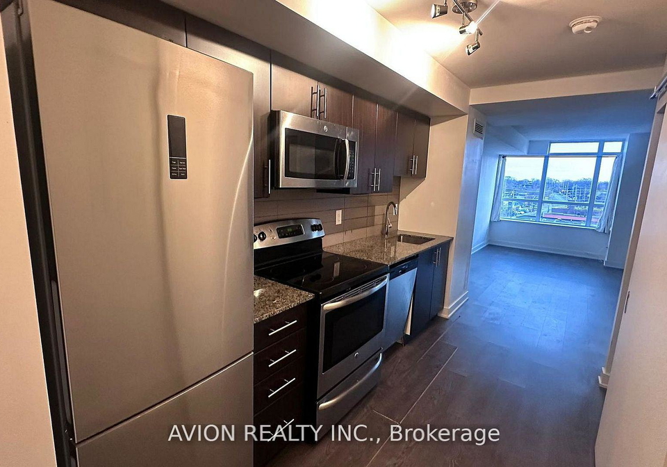 11-superior-avenue-etobicoke-ontario-w13002024